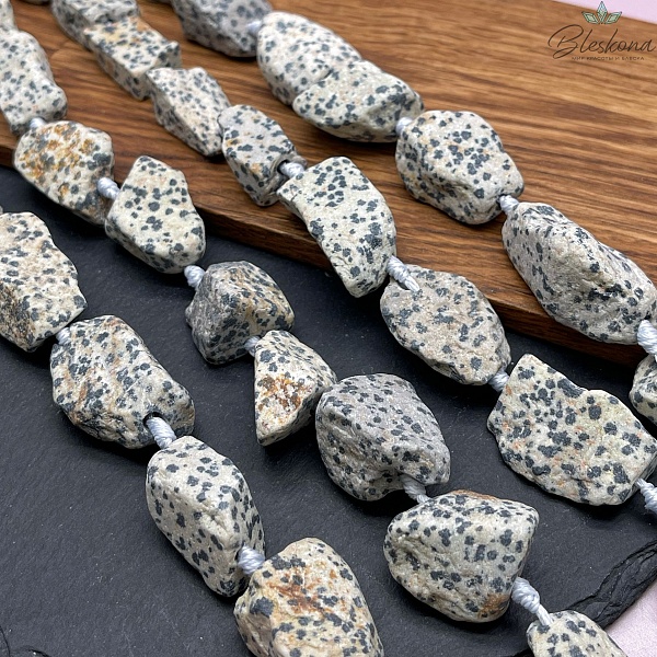 Яшма далматиновая куски (19-25)*(17-22) мм