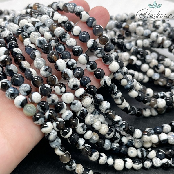 Агат черный белые разводы (имитация) 6 мм