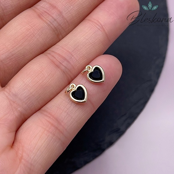 8,3*6,4 мм Цвет золото, Подвеска Сердце черный циркон