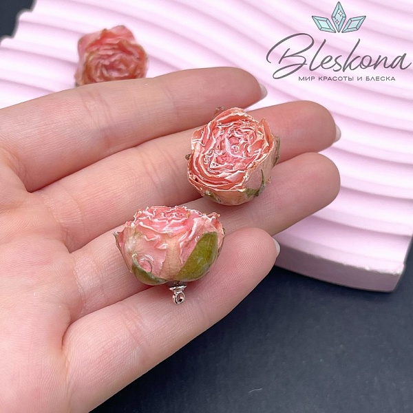 20-26 мм, Цвет серебро, Подвеска роза в эпоксидной смоле №3
