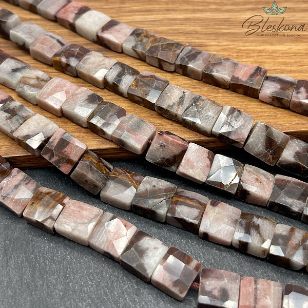 Осенняя яшма квадрат огранка 10,5 мм