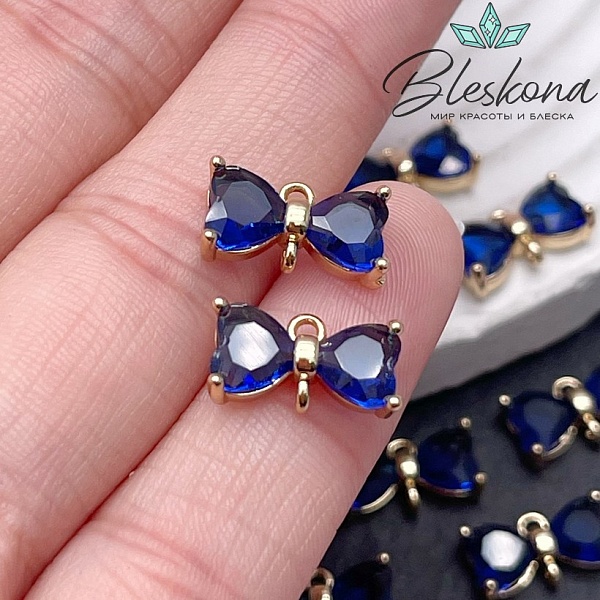 7*13 мм, Цвет золото, Коннетор два сердца синее стекло