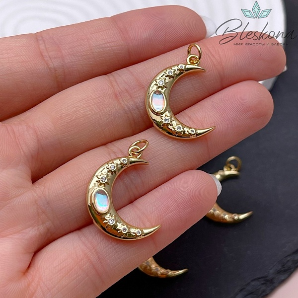 22*16 мм Цвет золото, Подвеска полумесяц цирконы с опалитом