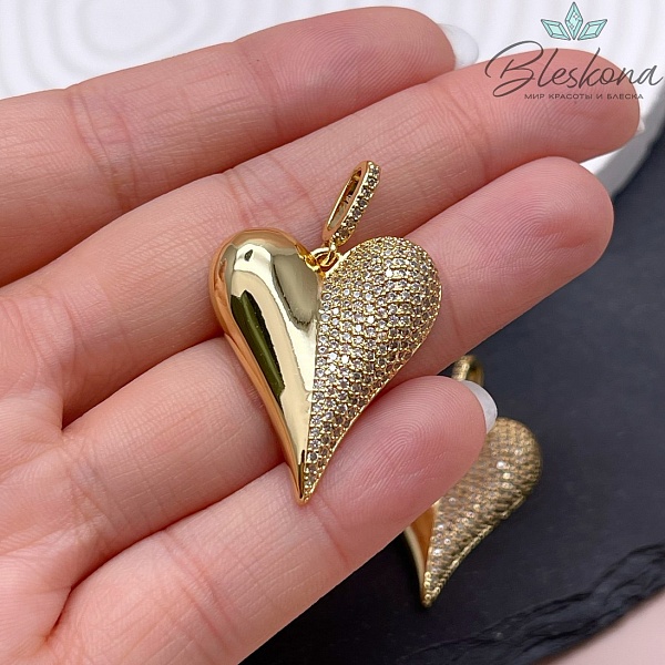 29*24 мм Цвет золото, Подвеска Сердце цирконы с бейлом