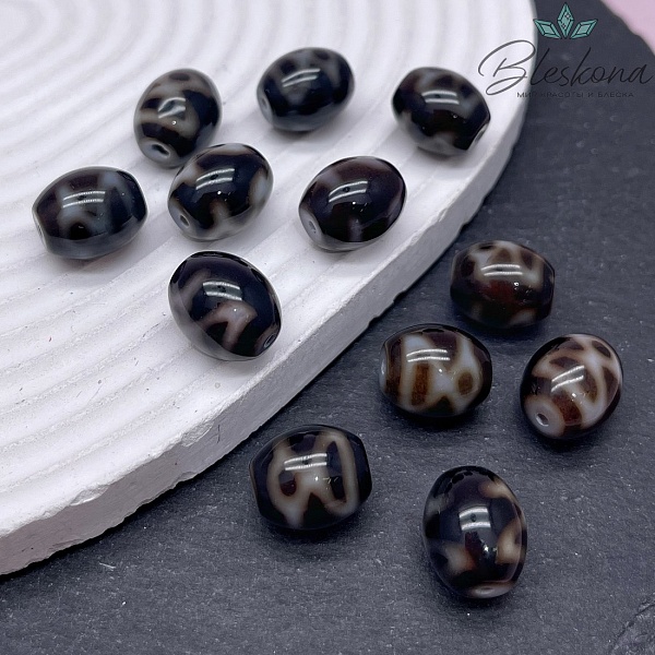 Бусина Дзи Кубера черно-белый бочонок 12*14 мм