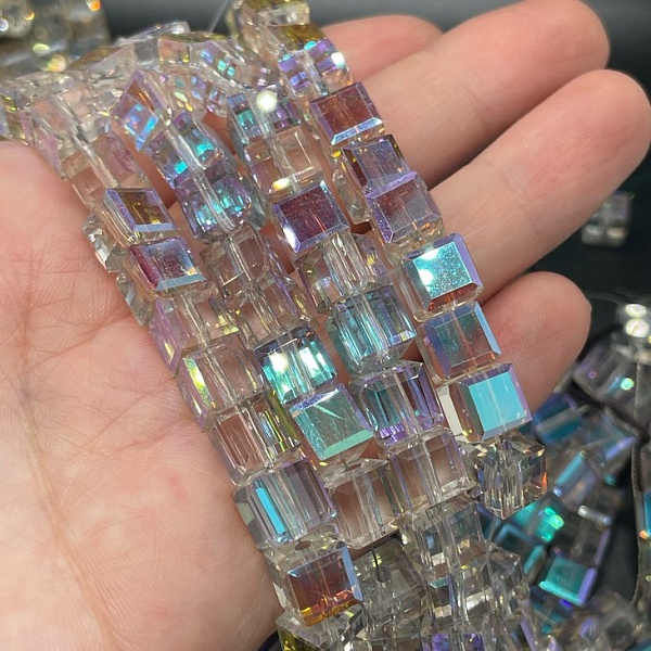 8 мм Стекло Lux, куб огранка, цвет с фиолетовым переливом 