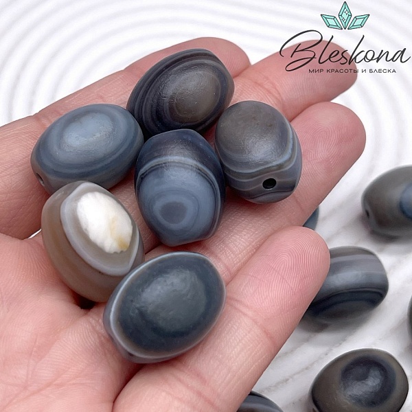 Дзи природная серая из агата в термической обработке 19*15 мм 