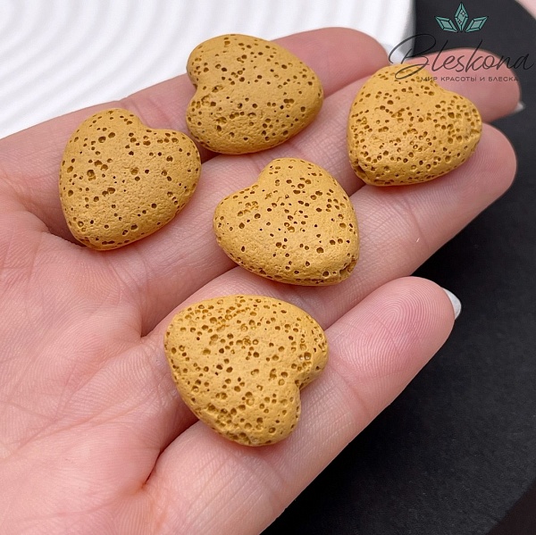 Бусина сердце Лава Вулканическая горчичное 20*19 мм