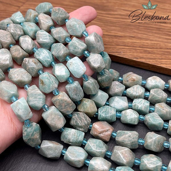 Амазонит фриформ огранка (14-16)*(10-11) мм