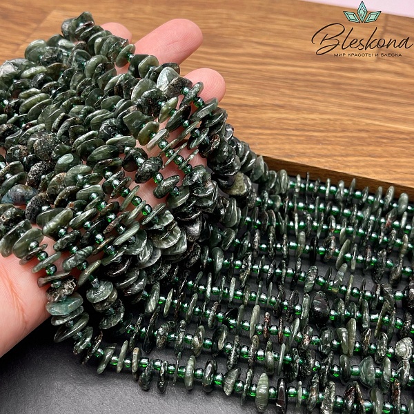 Серафинит сколы шлифованные (2-4)*(7-14) мм