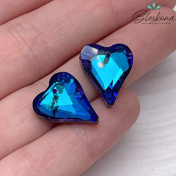 17,5*14,5 мм, Подвеска сердце стекло белое с переливом (Heliotrope) уп. 2 шт