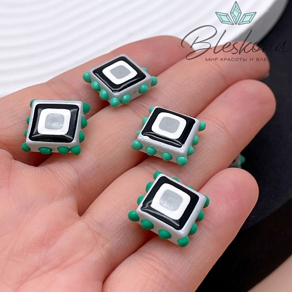 13,5 мм Бусина квадрат серый 