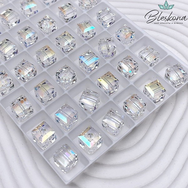5601 Cube Bead 8 мм Crystal Shimmer B