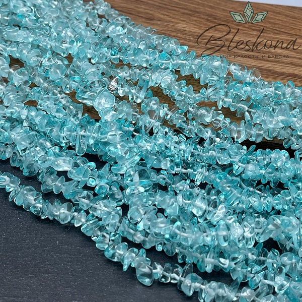 Крошка Кварц тонированный бирюзовый (имитация) ширина бусин ~ 7-9 мм