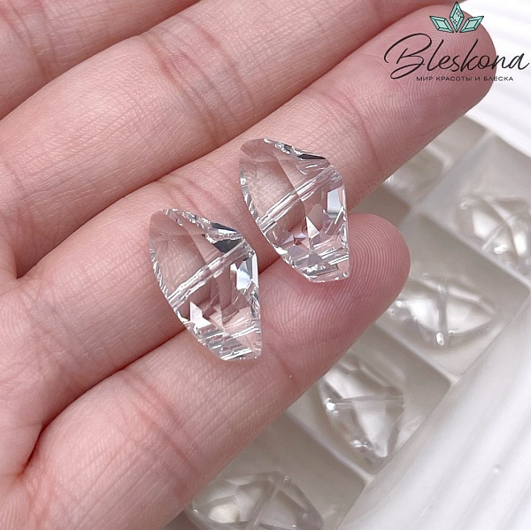 5556 Galactic 11*19 mm Crystal 