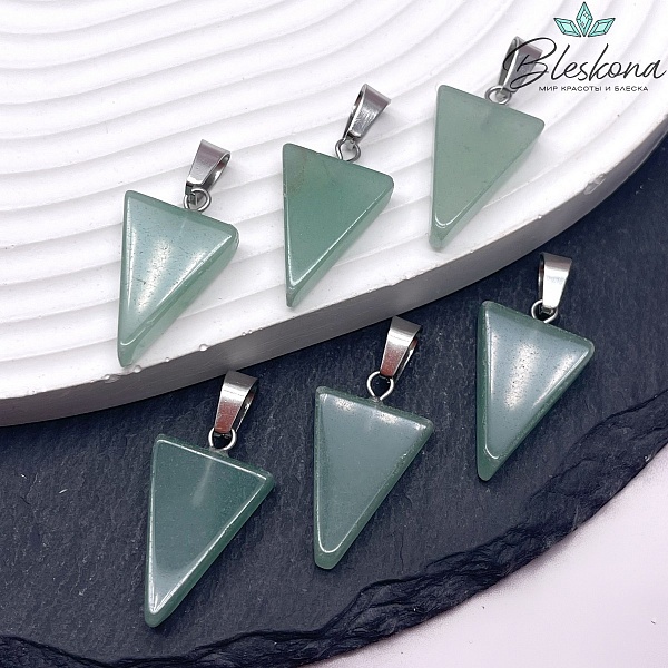 22,5*15 мм Цвет серебро, Подвеска треугольник Авантюрин зеленый