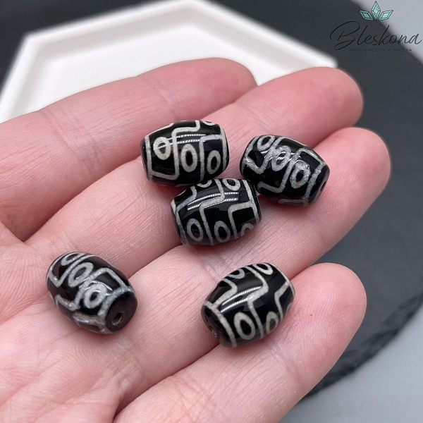 Бусина Дзи 9 глаз черно-белый бочонок 14*10 мм