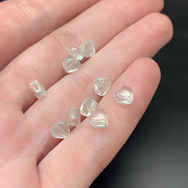 6,5 мм, Стекло сердце зеленое  уп.10 шт 