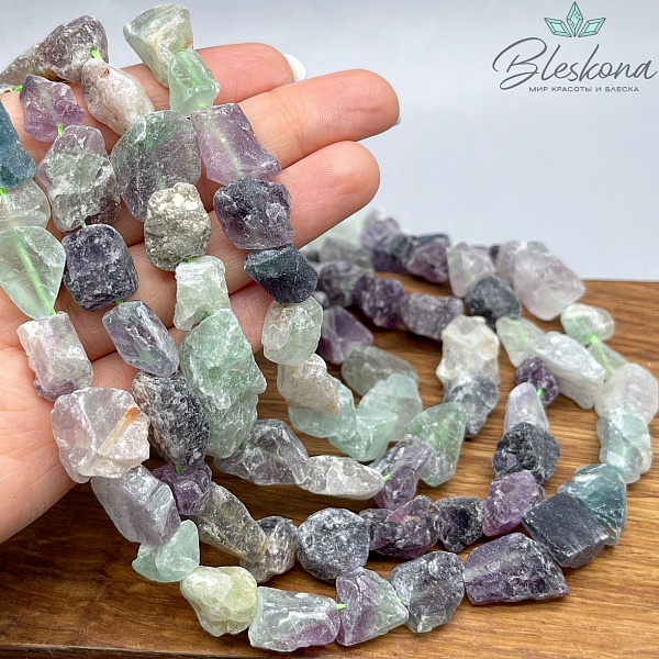 Флюорит куски (13-17)*(7-12) мм