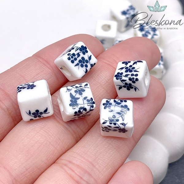 10 мм Керамика Бусина куб роспись гжель №28 (штучно)