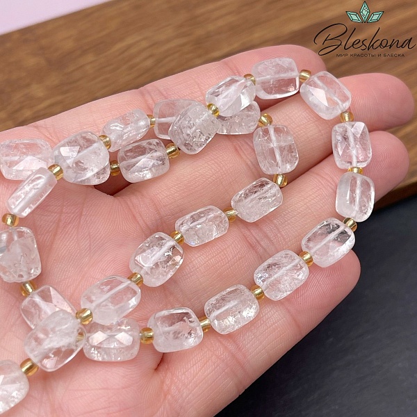 Горный хрусталь плоский  прямоугольник огранка 10*8*4,5 мм
