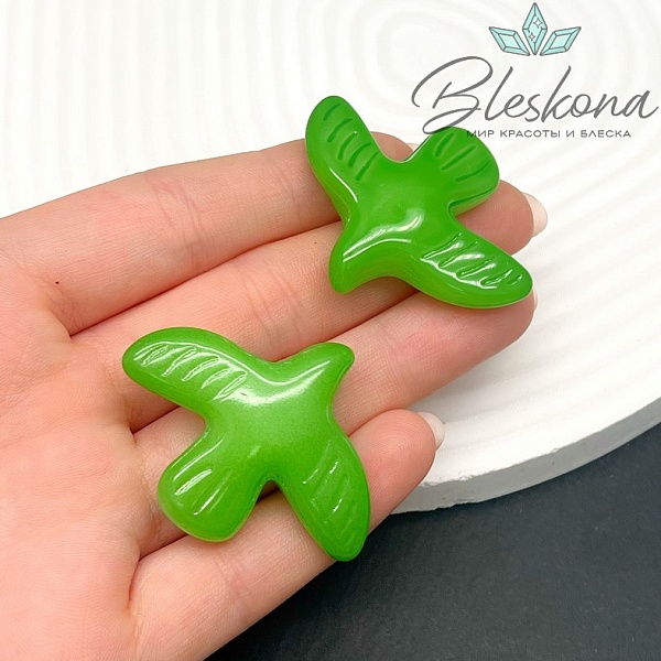 33*42 мм  Бусина голубь зеленый