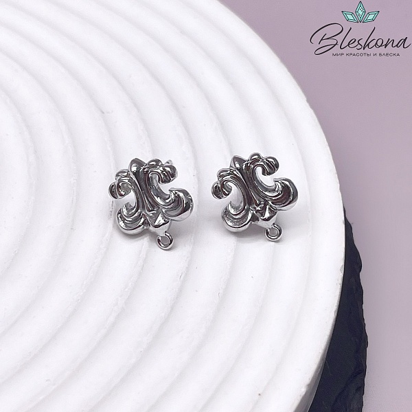 13*11 мм Цвет серебро, Пусеты Королевская лилия 