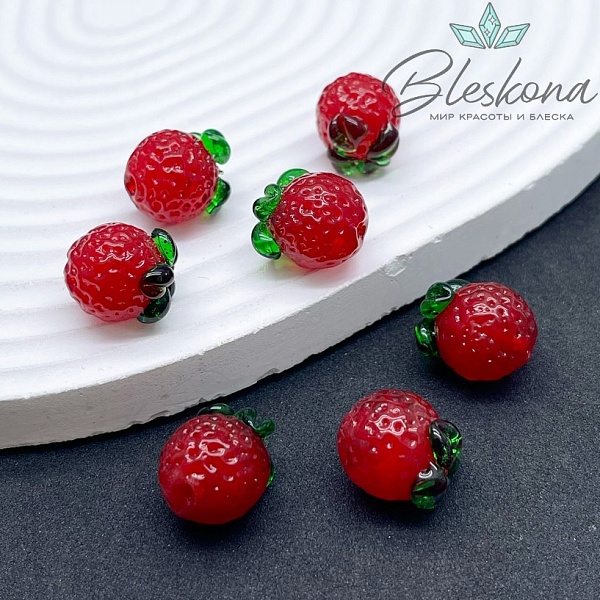 15*13 мм Бусина клубника