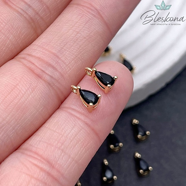 7,7*3,7 мм Цвет золото, Подвеска капля черный циркон 