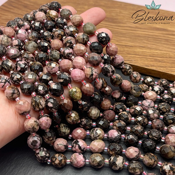 Родонит черно-розовый овал огранка 10*8 мм