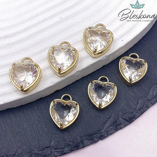 15*18мм Цвет золото, Подвеска сердце белое стекло