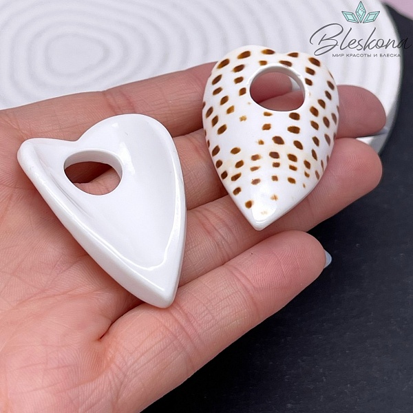 (44-27)*(47-30) мм, Подвеска перламутр сердце с отверстием леопардовый принт