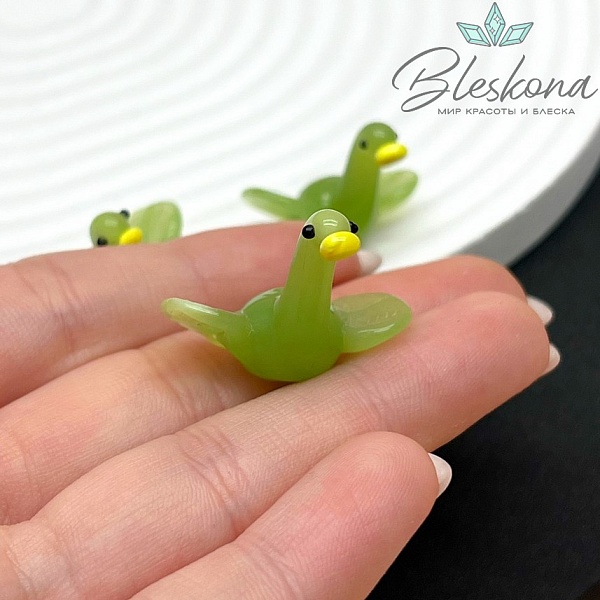 23*24 мм Бусина Лебедь зеленый