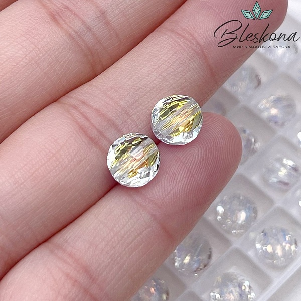 5034 Fantasy Round Bead 8 mm Crystal Aurore Boreale (AB)