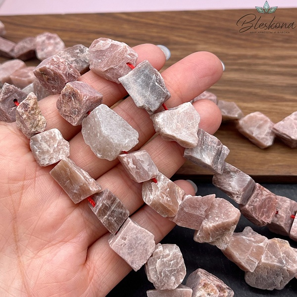  Кварц Клубничный куски (11-15)*(9-13) мм