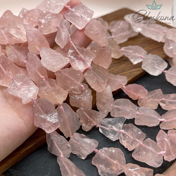 Мадагаскарский Розовый кварц Куски (18-20)*(17-18) мм