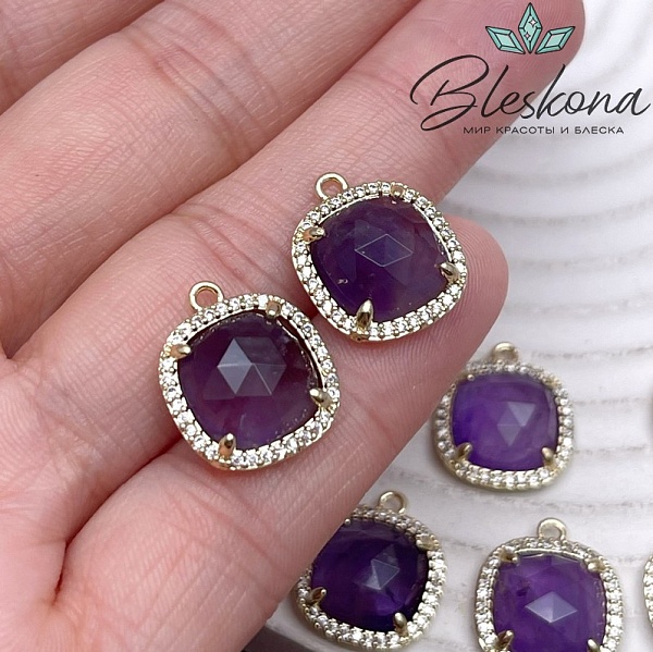 14мм, цвет золото ,Подвеска квадрат Аметист  в обрамлении цирконы