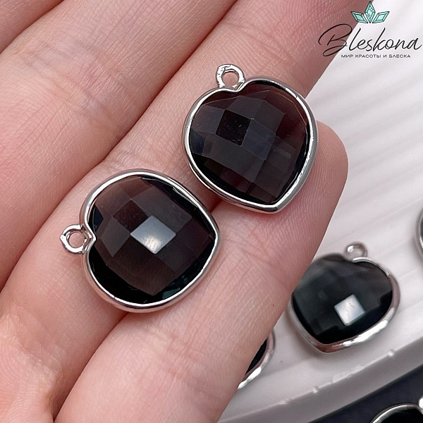 15 мм, Цвет серебро, Подвеска сердце дымчатое огранка