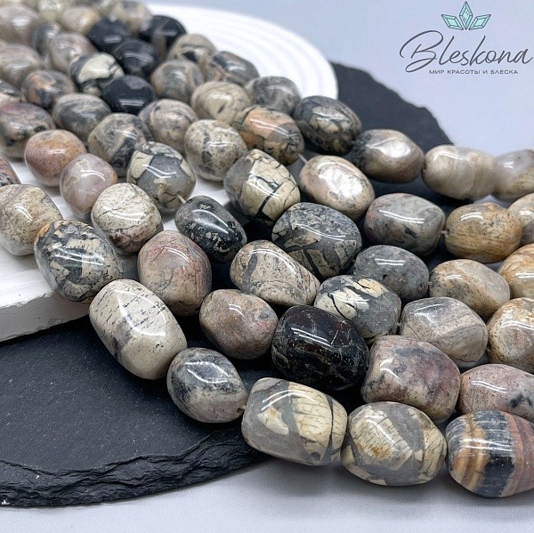 Яшма с включениями кварца галтовка (17-19)*(12-13) мм