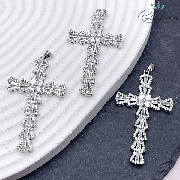 27*46мм Цвет серебро Крест большой цирконы