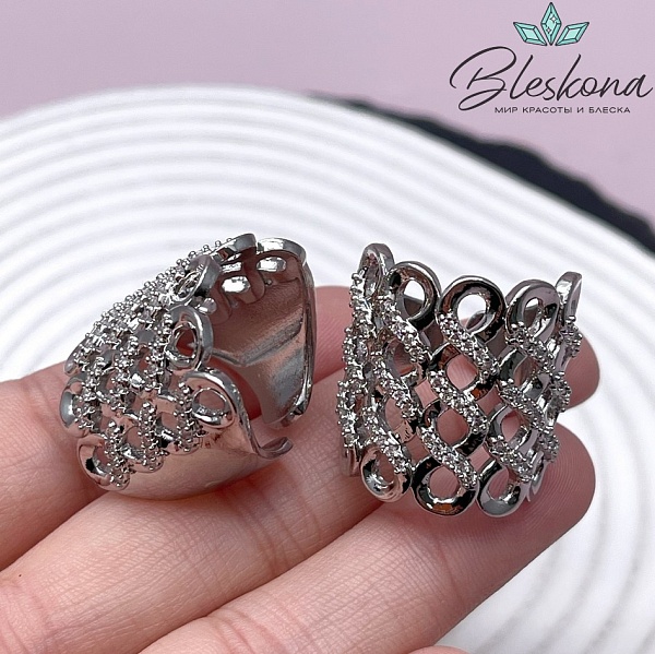 23,5 мм Цвет серебро, Кольцо безразмерное бесконечность с цирконами