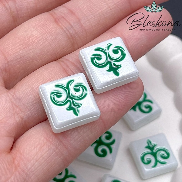 15 мм Бусина Этно квадрат белый зеленый рисунок