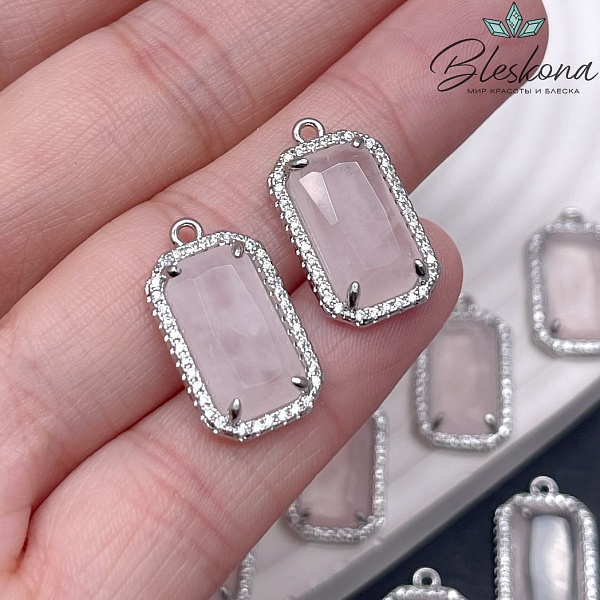 12*21мм, цвет серебро ,Подвеска Прямоугольник Розовый кварц в обрамлении цирконы