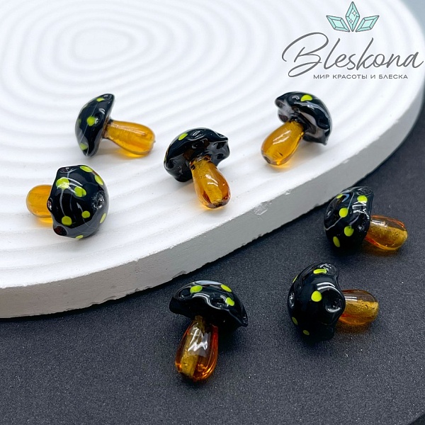 18*16 мм Бусина гриб черный