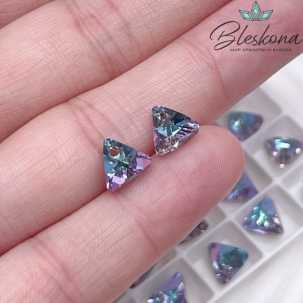 6628 XILION Triangle 8мм Crystal Vitrail Light (VL) P