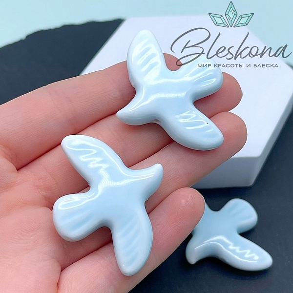 33*37 мм Керамика бусина Голубь голубой (Птица)