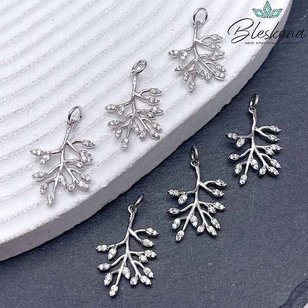 22*15,5 мм Цвет серебро, Подвеска веточка цирконы