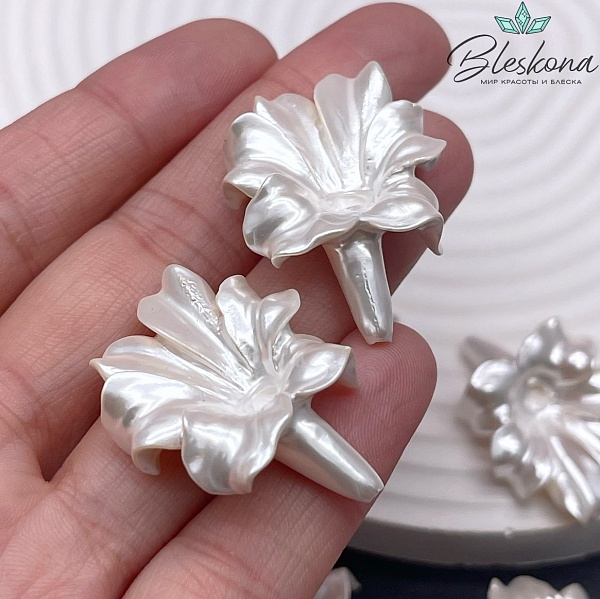35*25 мм Подвеска цветок цвет белый 