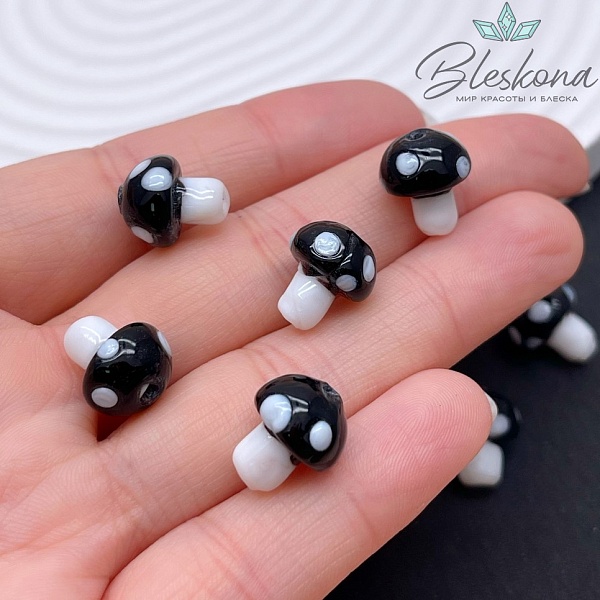 12*10 мм Бусина гриб черный