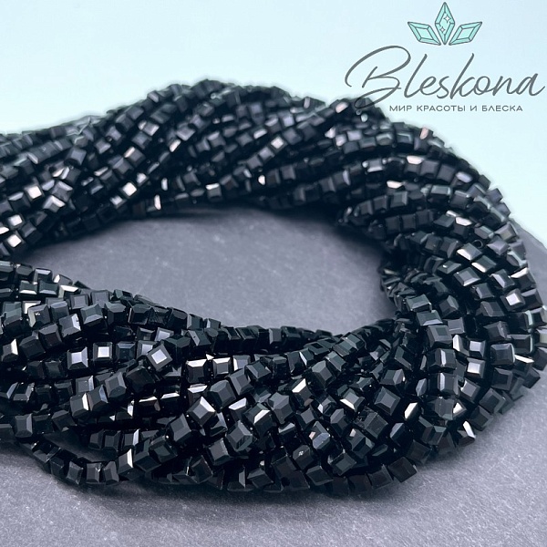 Чешское стекло №132 цвет №02 4,5 мм